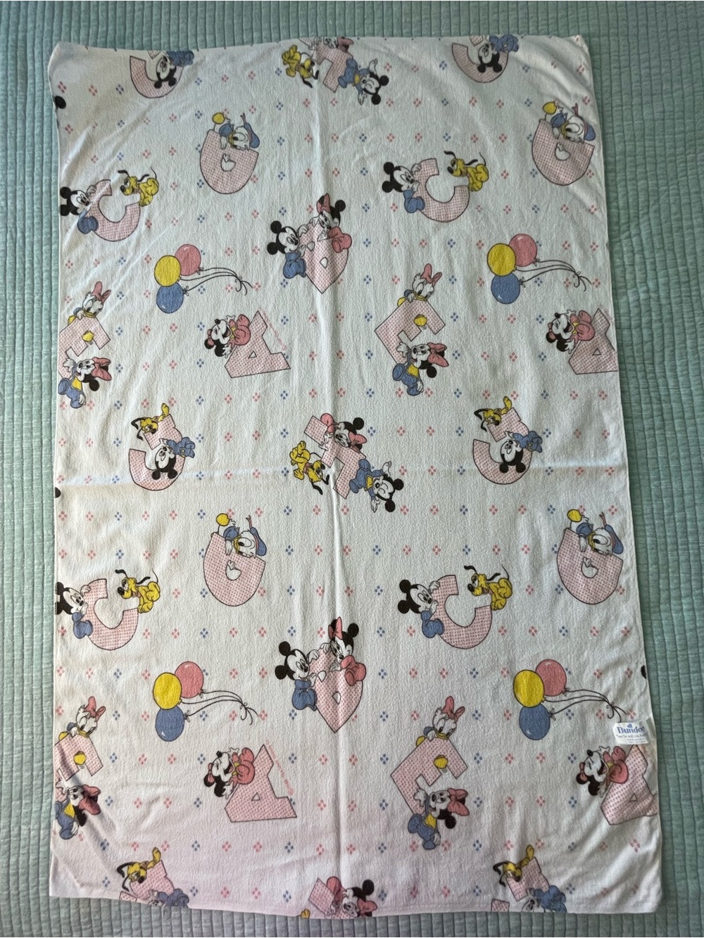 VTG 1984 Disney Dundee Baby Mickey Minnie ABC Flannel Receiving Blanket USA